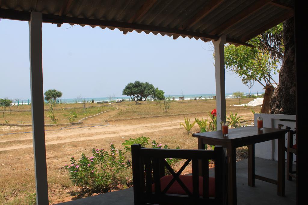 Bliss Bay Nilaveli Hotel Buitenkant foto