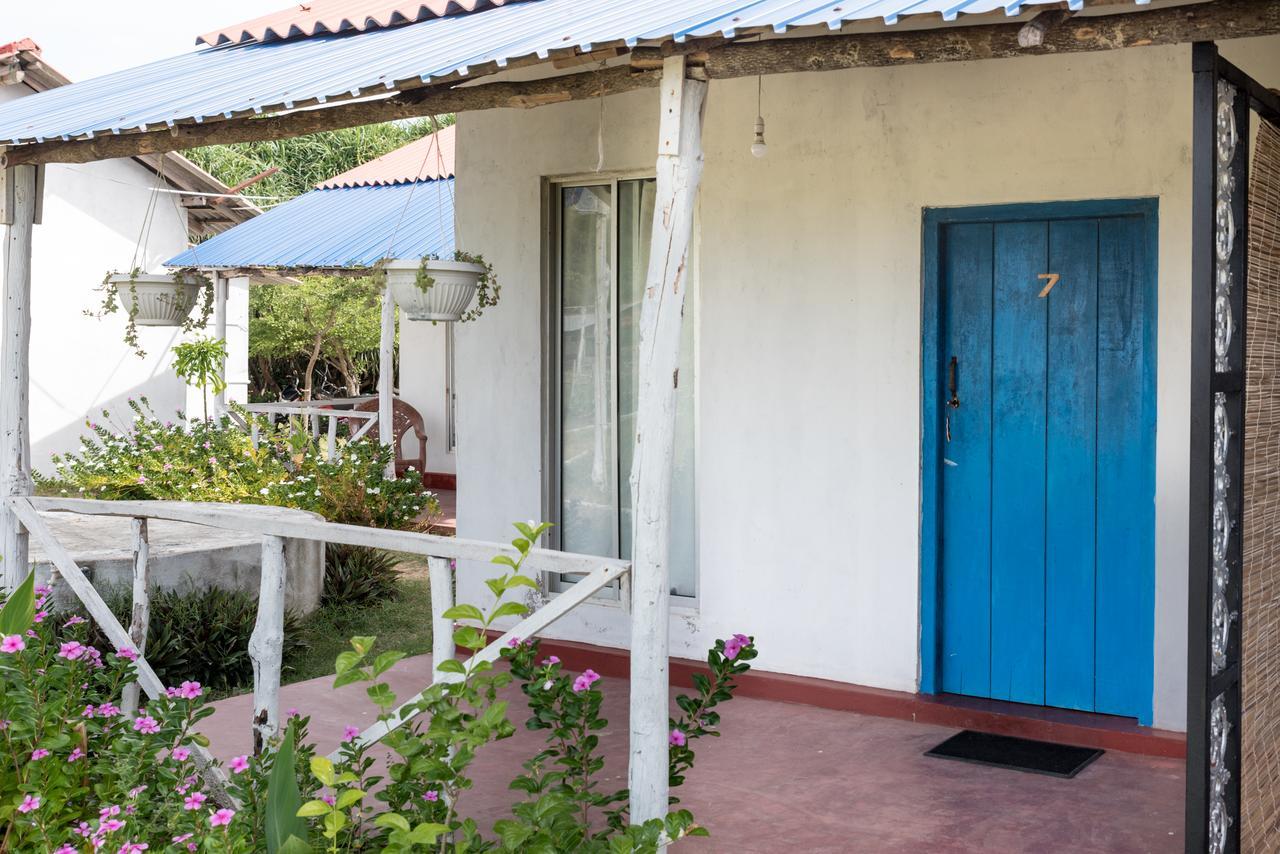 Bliss Bay Nilaveli Hotel Buitenkant foto