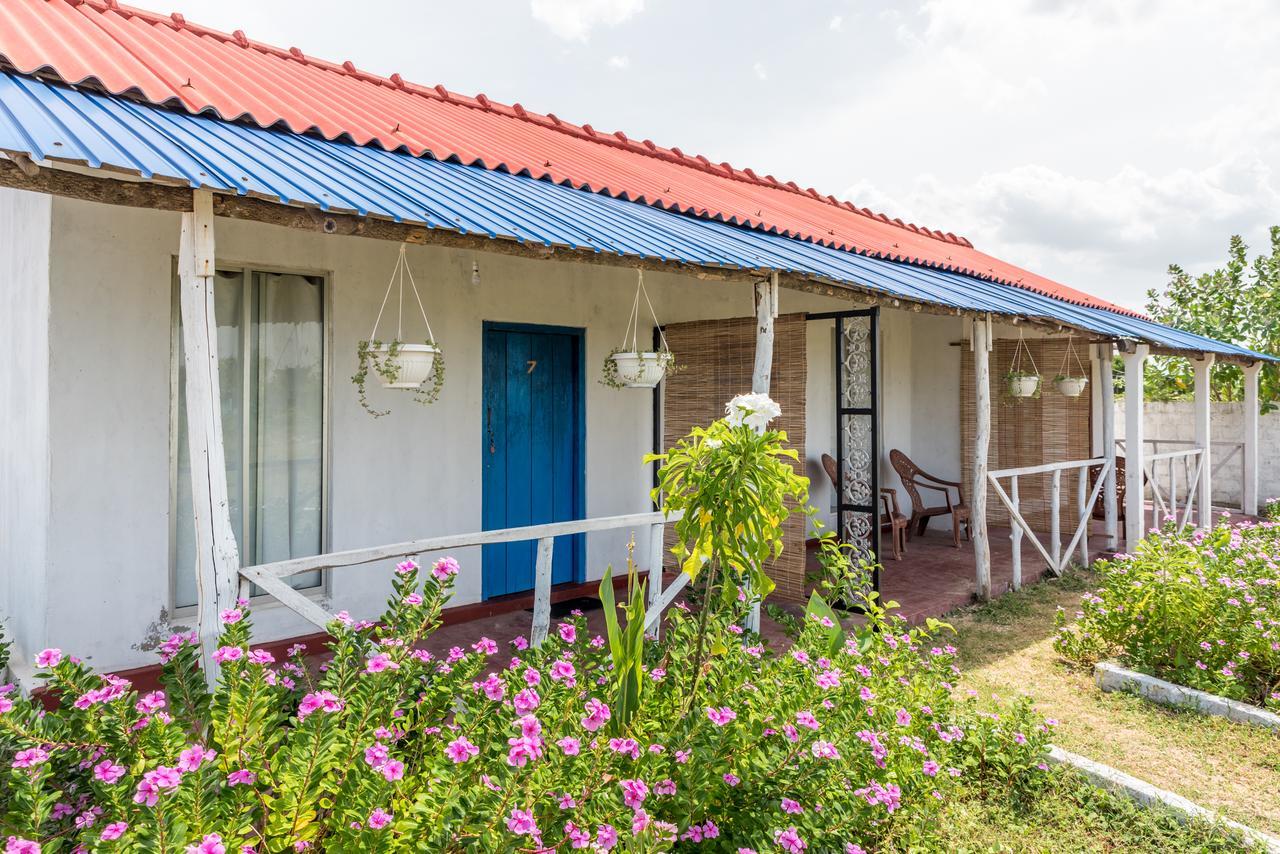 Bliss Bay Nilaveli Hotel Buitenkant foto